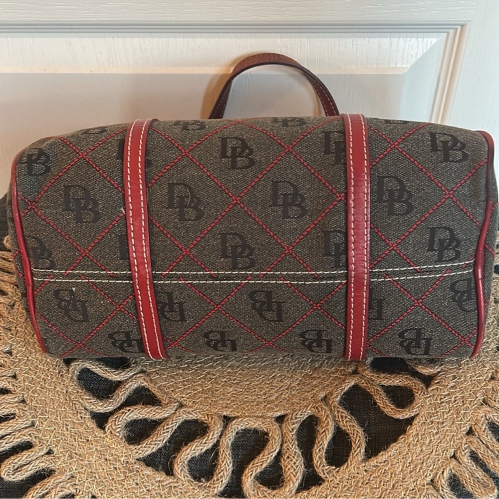 DOONEY & BOURKE Vintage Y2K Canvas and Leather Barrel Shoulder Bag - Picture 4 of 9